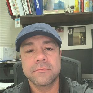 Meet your Posher, Reyes